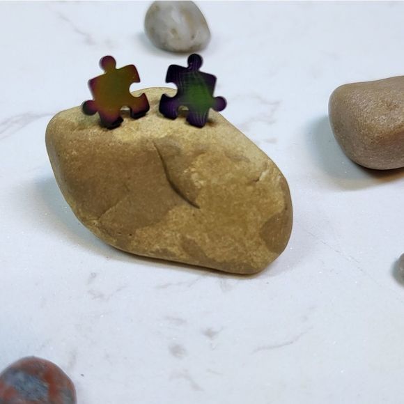 Stainless steel puzzle studs multicolored small - Picture 3 of 6